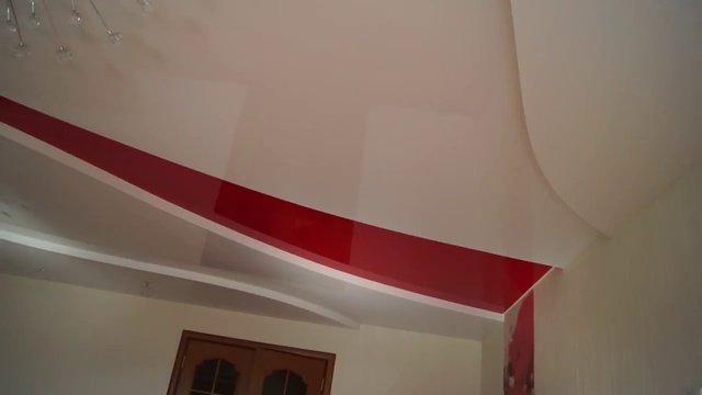 Глянцевый, натяжной потолок, в комнату, красного цвета